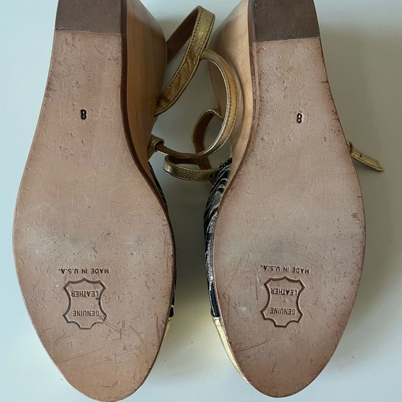 Vintage Inspired Gold and Brocade T-Strap Wedge Shoes - Picture 4 of 11